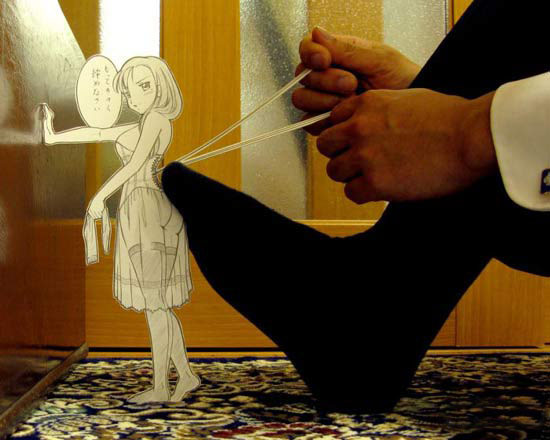 给妹子，穿衣服，穿穿好。
