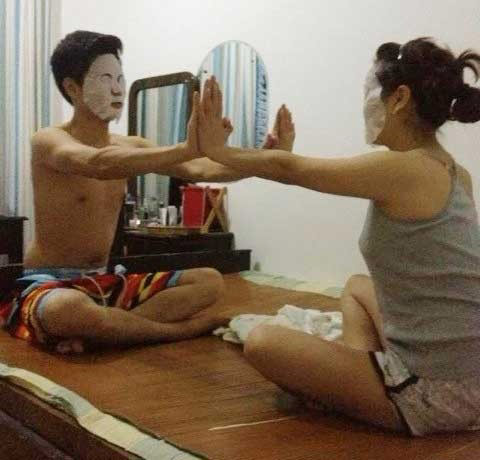 夫妻同心，天下无敌。