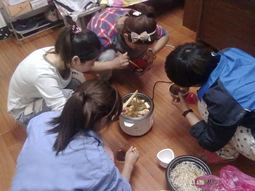 同学们，开饭啦~