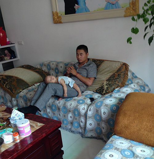 让老公在家带小孩，都是这样的情况