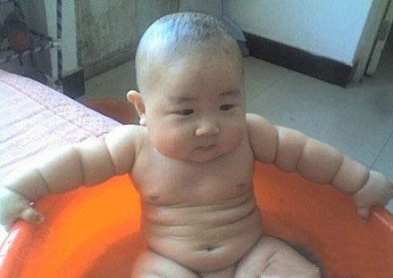 钢铁肌肉人