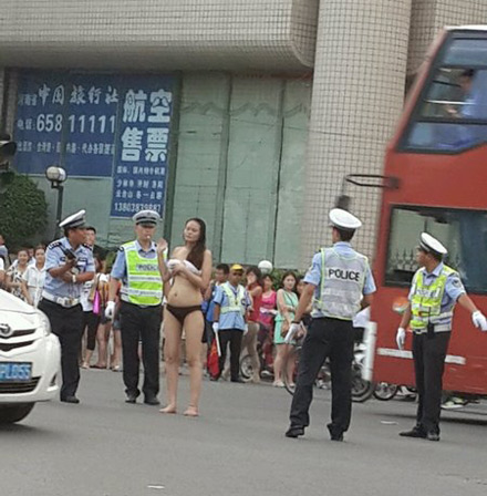 哈哈，做警察其实也挺好。