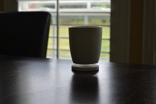 你开，悬浮起来的茶杯。
