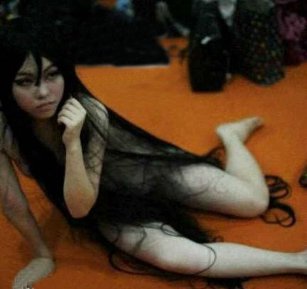 姑娘，你这是闹哪出啊？