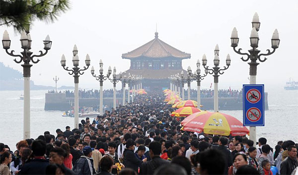如果是打仗，这个就是人海战术。让子弹飞不起来。。。