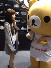 美女与卡通互动4