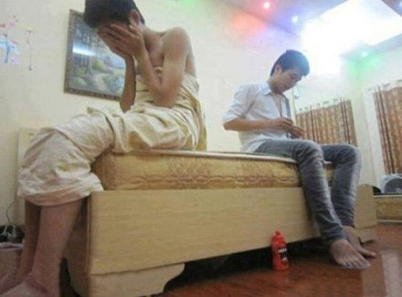 哭什么哭，劳资会对你负责的。