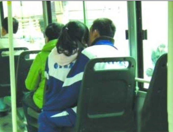 学弟学妹们，你让单身的学哥情何以堪啊。