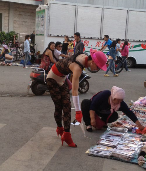 内裤外穿的女超人