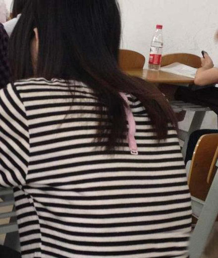 妹子，早上出门太匆忙么？