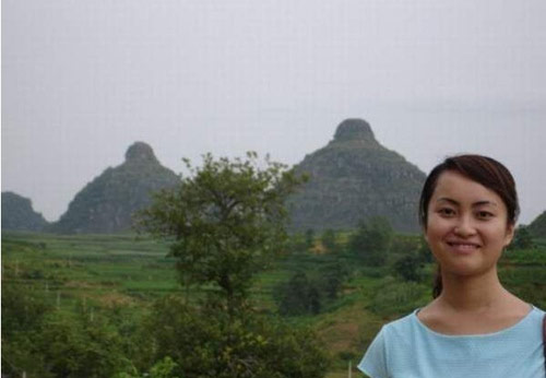 据说这两个是男人女人，婚姻的坟墓