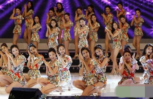 可怜人家韩国选美大赛的评委了，都长一个样，怎么评 坑爹啊