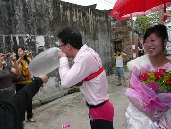 地上的是杰士邦么？