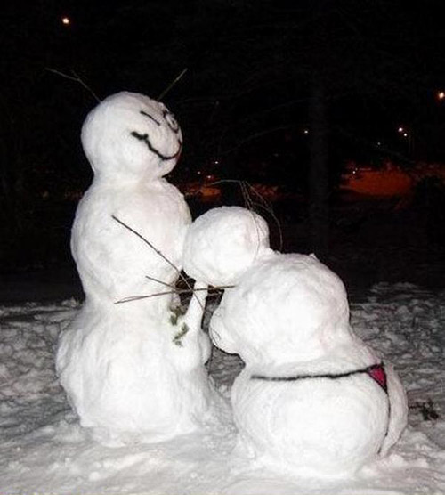 雪人夫妻也玩重口味。小心化了。