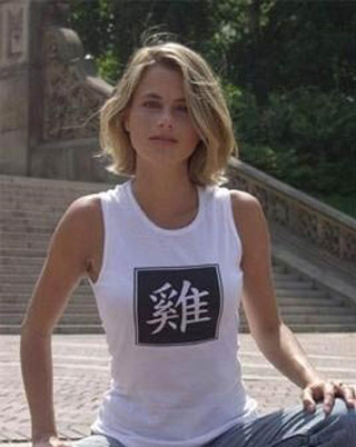 总是奢望有这样的女屌丝来拯