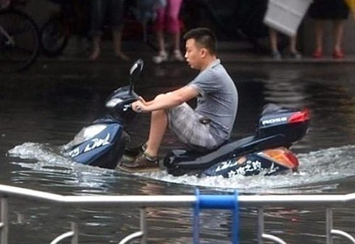 水陆两栖电动车....