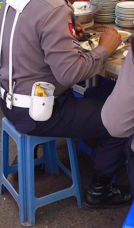 午餐自带水果...