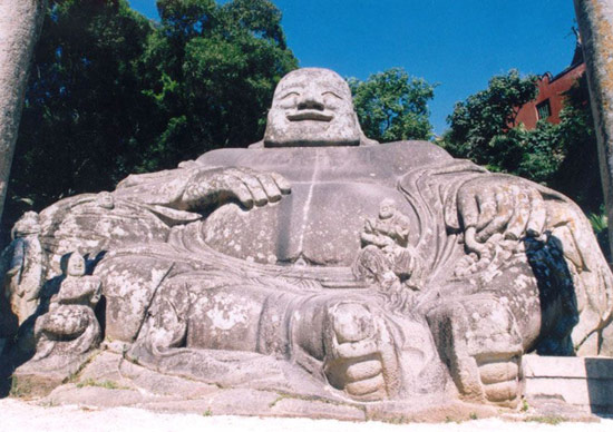 弥勒佛雕像
