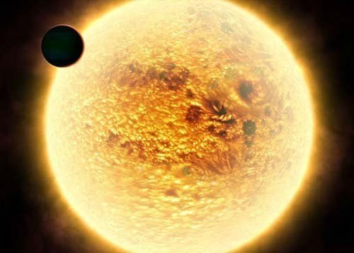 HD 189733b行星围绕中央恒星运行想像图