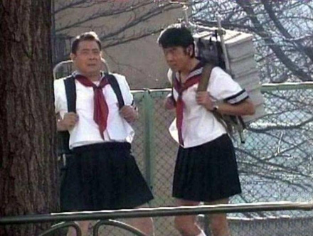 日本萌死人的大学生造型。