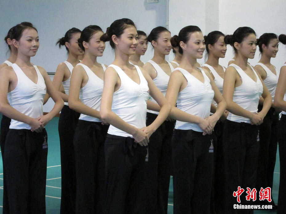 亚运礼仪小姐